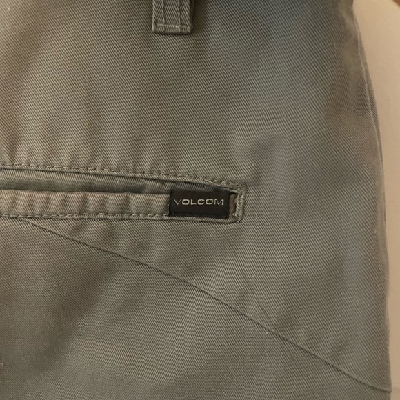Men’s Volcom Frickin Chino Shorts - Picture 4 of 7